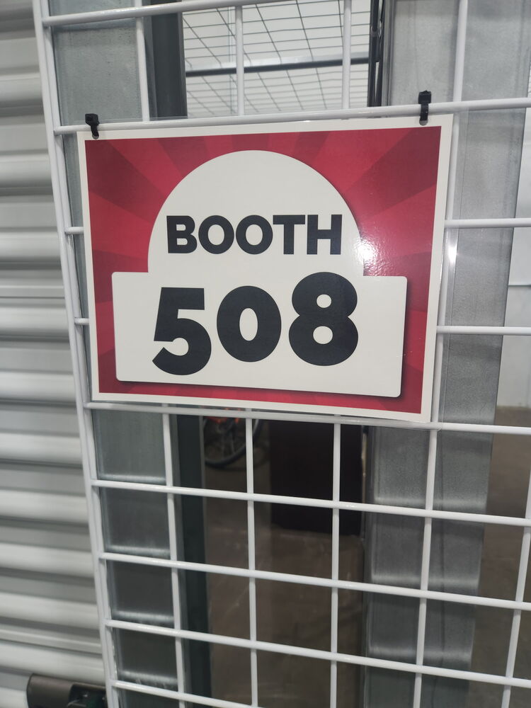 Rossi`s Flea Market - North Versailles  auction IB-4472