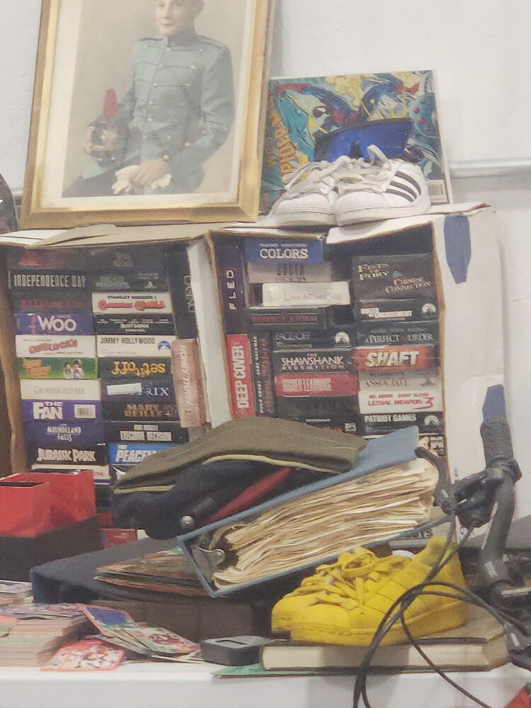 Rossi`s Flea Market - North Versailles  auction IB-4472 50