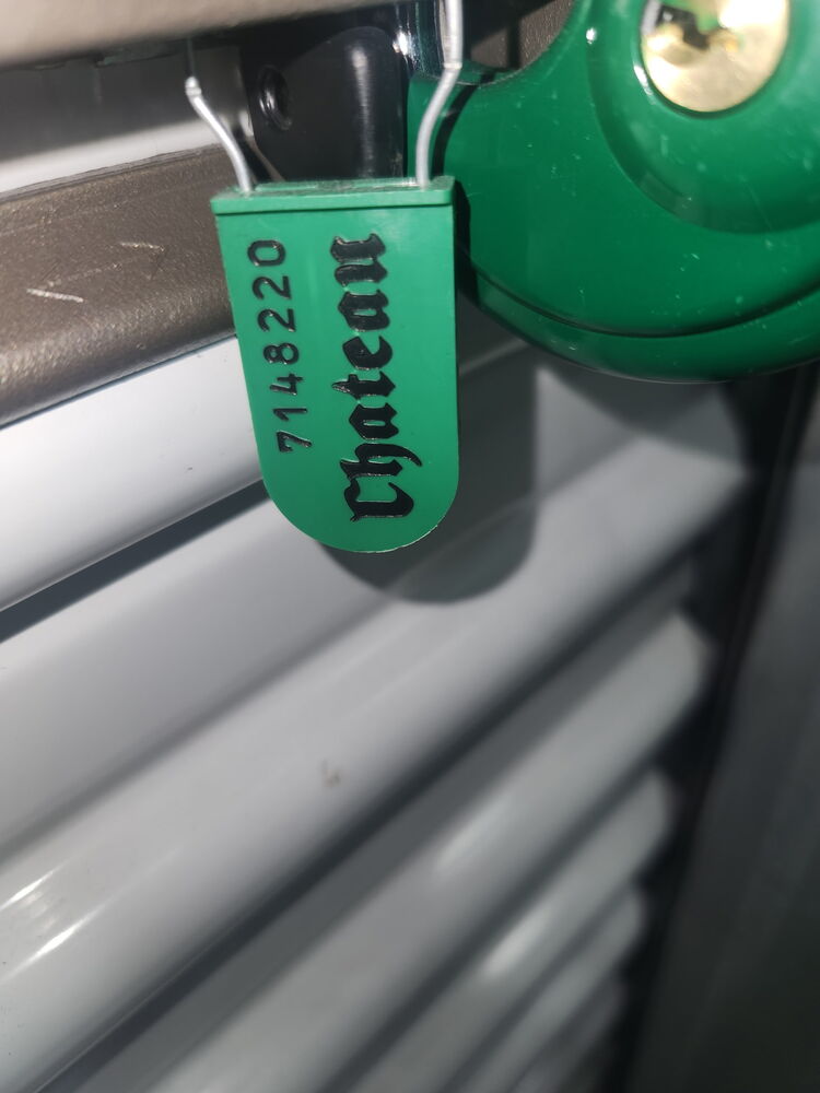 Rossi`s Flea Market - North Versailles  auction IB-4472 100