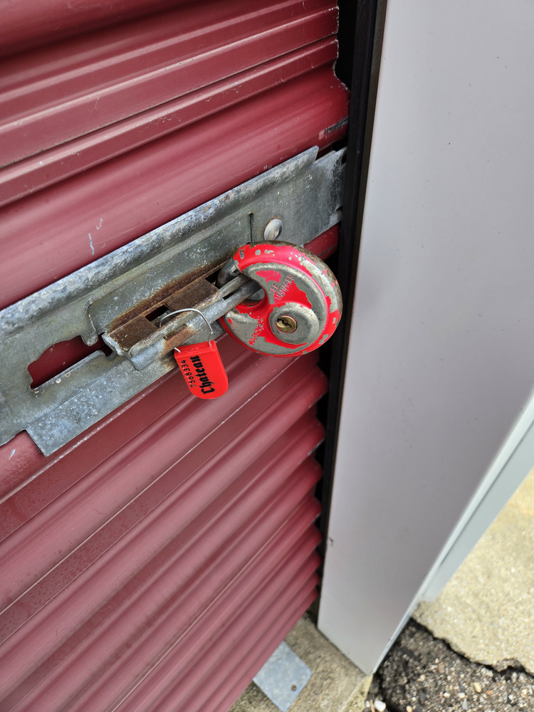 1-800-Self-Storage.com of Grand Blanc  auction IB-2084 20