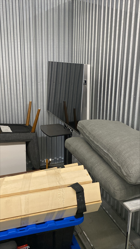 Montreal Mini-Storage - St-Laurent  auction IB-3254 60