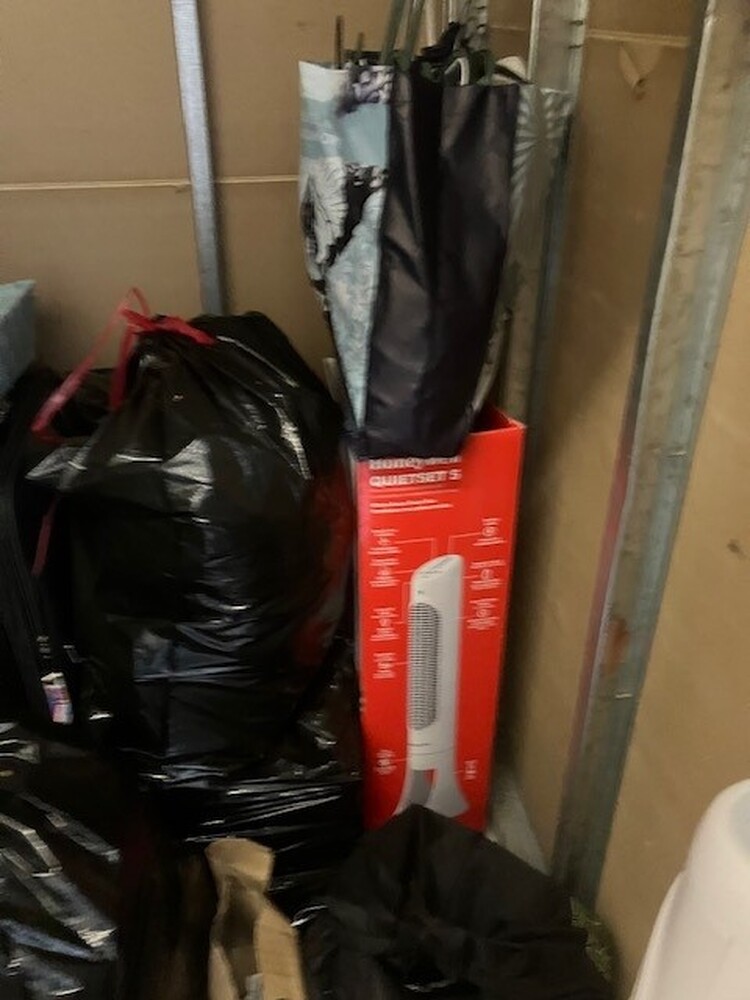 Public Storage P0012 -136th St (King George Hwy)  auction IB-3983 10