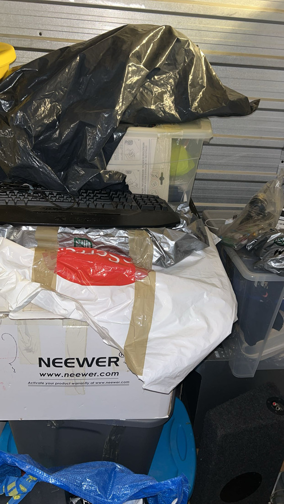 3107 -StorageMart  Downtown  auction IB-7895 50