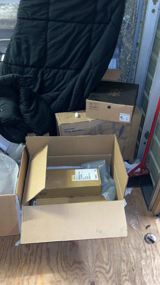 3107 -StorageMart  Downtown  auction IB-5327