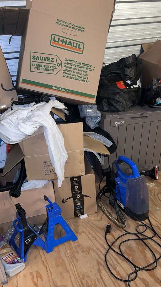 3107 -StorageMart  Downtown  auction IB-5327 50