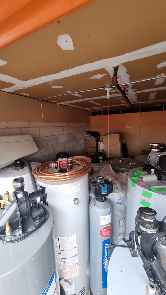 Public Storage P0014 -Queen Elizabeth Blvd  auction IB-3309 20