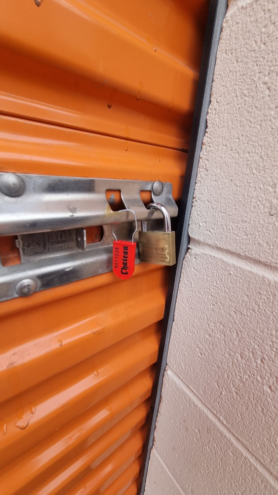 Public Storage P0014 -Queen Elizabeth Blvd  auction IB-3309 60