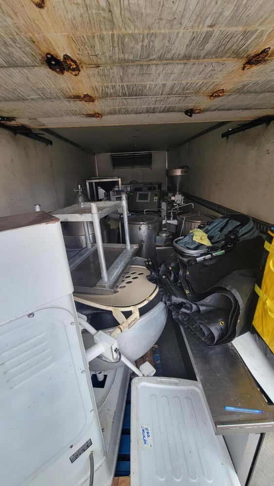 3021 - StorageMart OConnor Drive Toronto  auction IB-4817