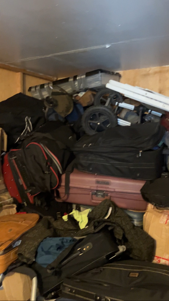 Advanced Self Storage - Vancouver  auction IB-4250 10