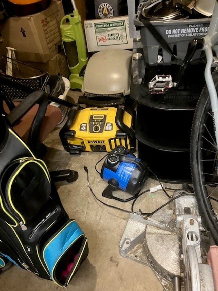 Public Storage P0012 -136th St (King George Hwy)  auction IB-8760 100