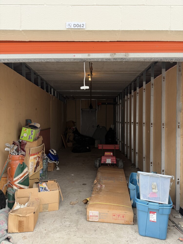 Public Storage P0017 -Derry Rd E  auction IB-1308 40