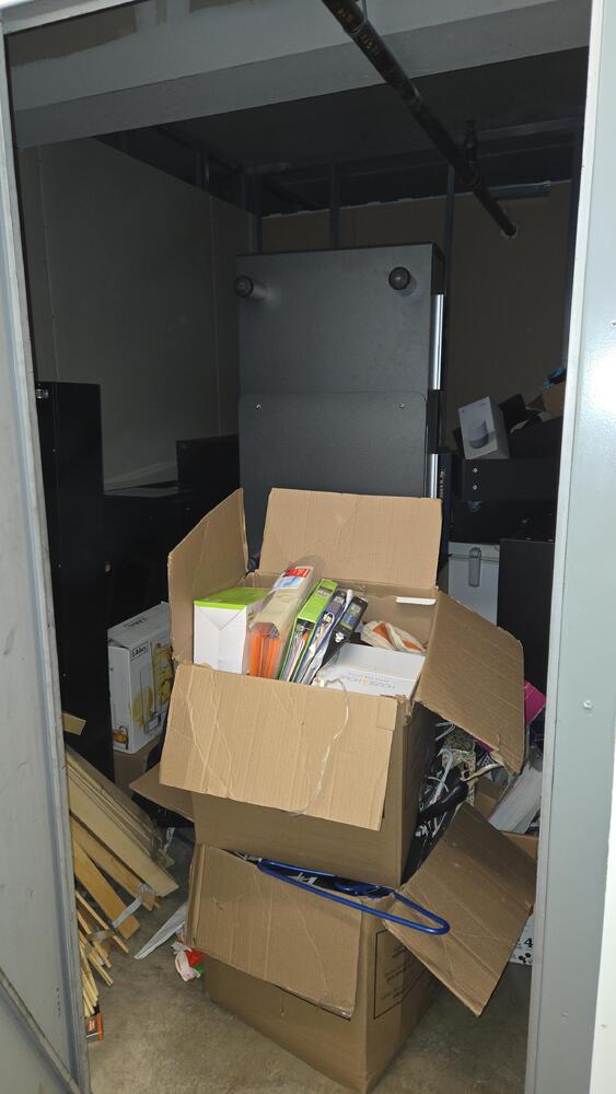 Public Storage P0031-rue d`Iberville  auction IB-4465 40