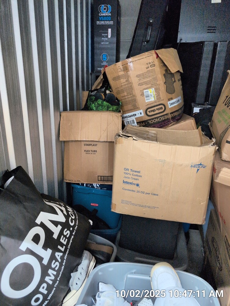 Storage of Hamilton  auction IB-6370 70