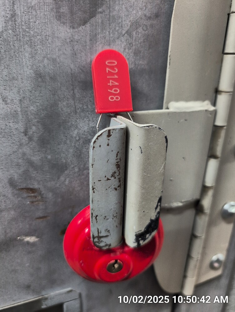 Storage of Hamilton  auction IB-6370 80