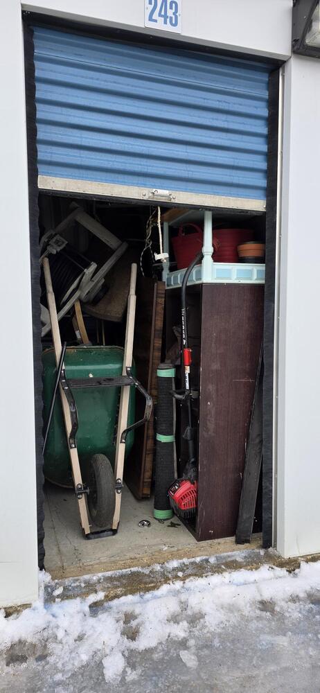 SmartStop Self Storage - 29 McKenzie Cres  auction IB-1948 10