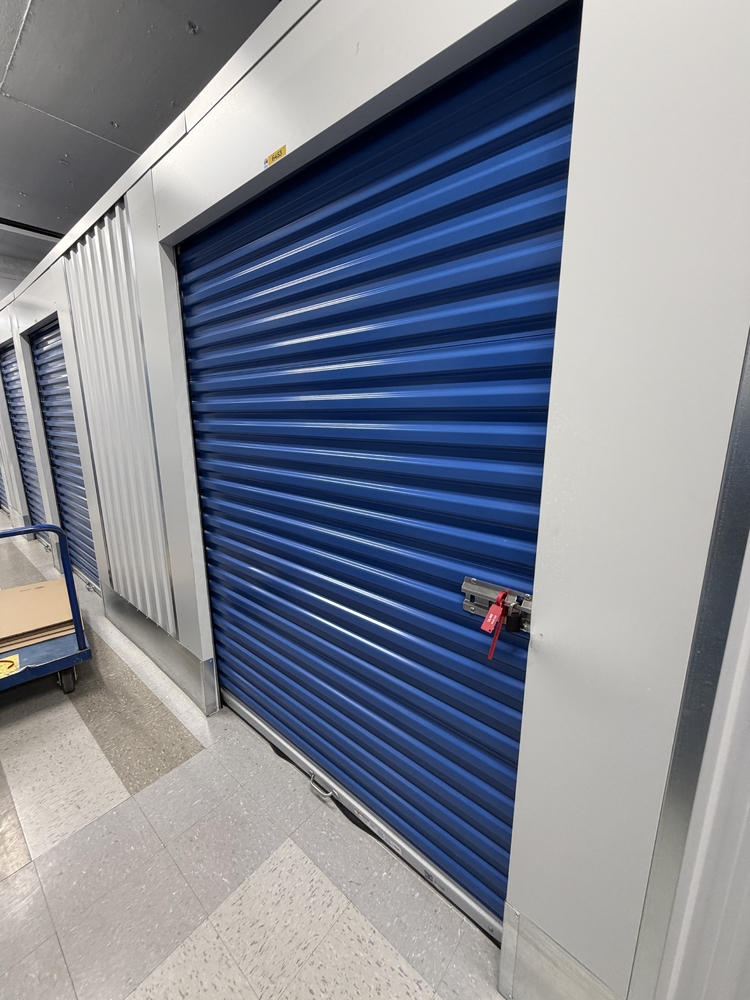 Montreal Mini-Storage - Ferrier  auction IB-6107 60