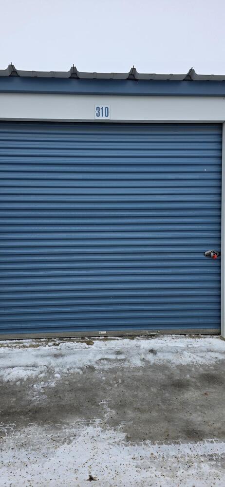 SmartStop Self Storage - 29 McKenzie Cres  auction IB-9700