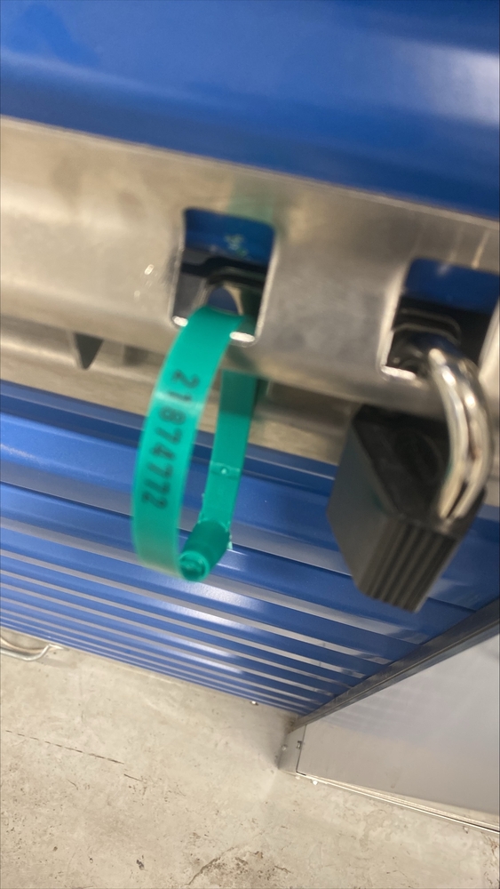 Montreal Mini-Storage - Dollard  auction IB-8734 40