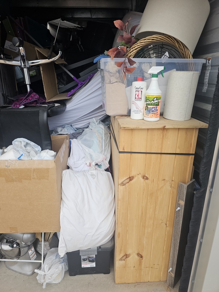 Bradley Storage  auction IB-6192