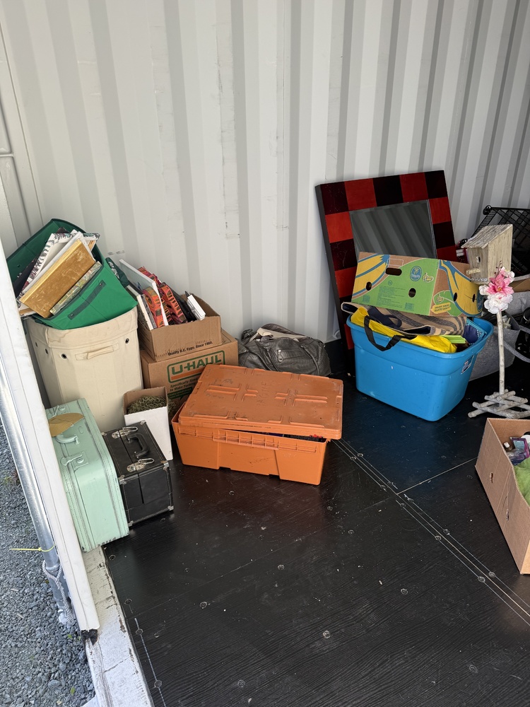 Box It Up - Chilliwack  auction IB-8267