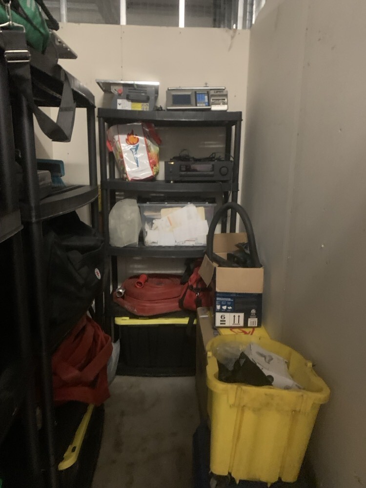 3102 - StorageMart St-Leonard  auction IB-4892 10