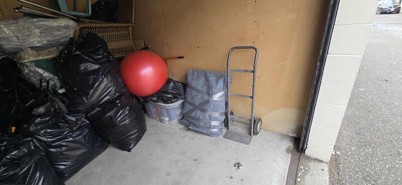 Public Storage P0007 - Arrow Rd  auction IB-9881