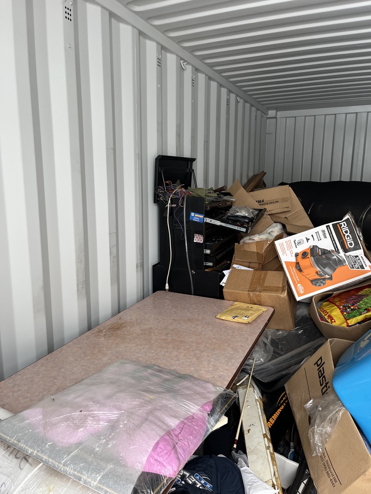 U Need Storage Hamilton  auction IB-5862 40