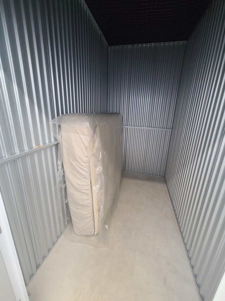 3013 - StorageMart Todd Baylis Blvd Toronto  auction IB-6952 10