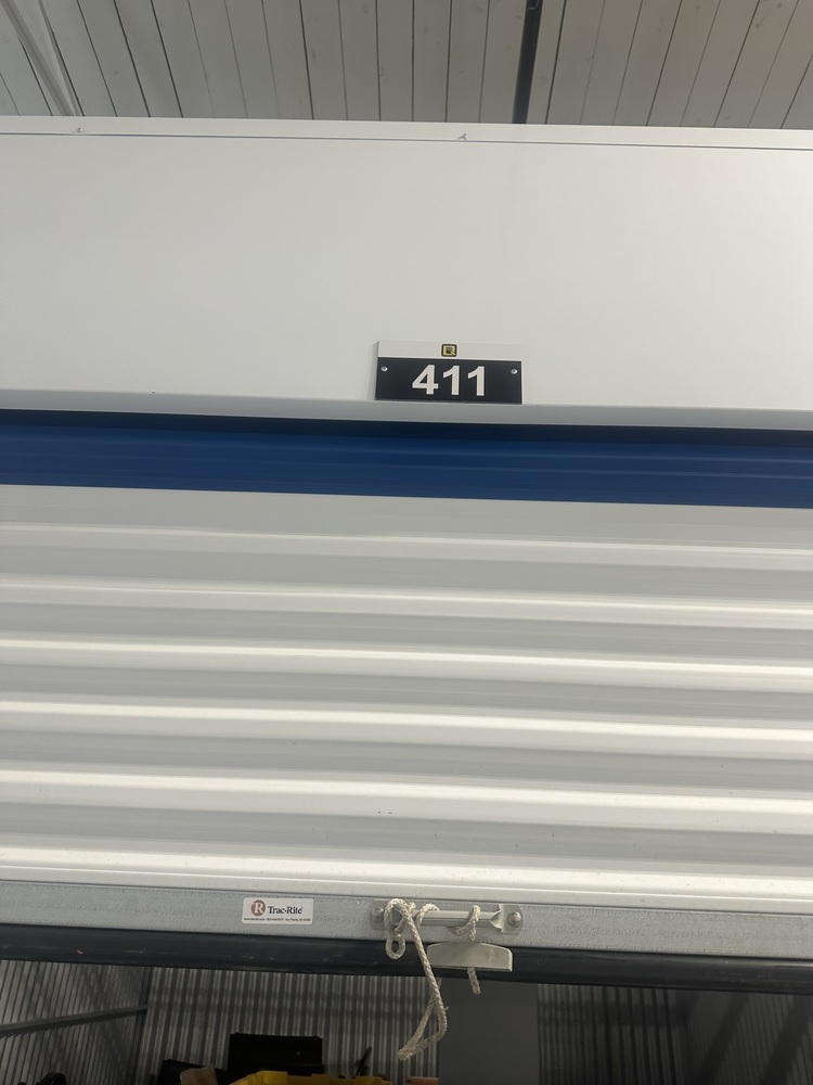 Q SELF STORAGE  auction IB-4002