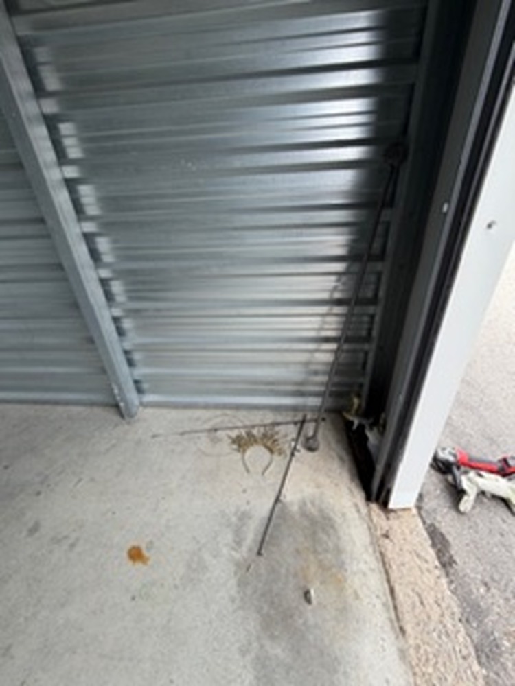 3001 - StorageMart Commissioners Rd W  auction IB-7585 10