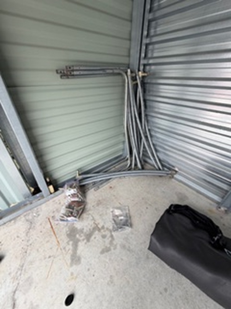 3001 - StorageMart Commissioners Rd W  auction IB-7585 30