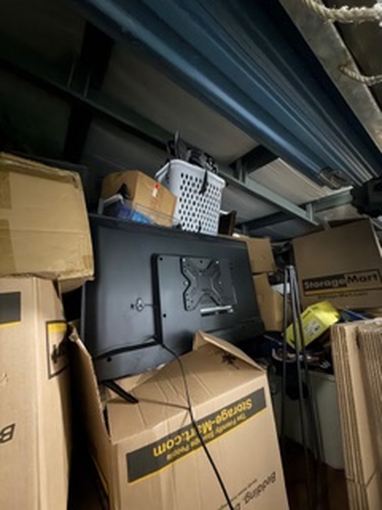 3001 - StorageMart Commissioners Rd W  auction IB-7397 90