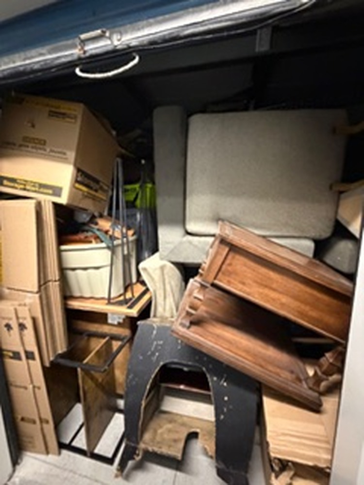 3001 - StorageMart Commissioners Rd W  auction IB-7397 110