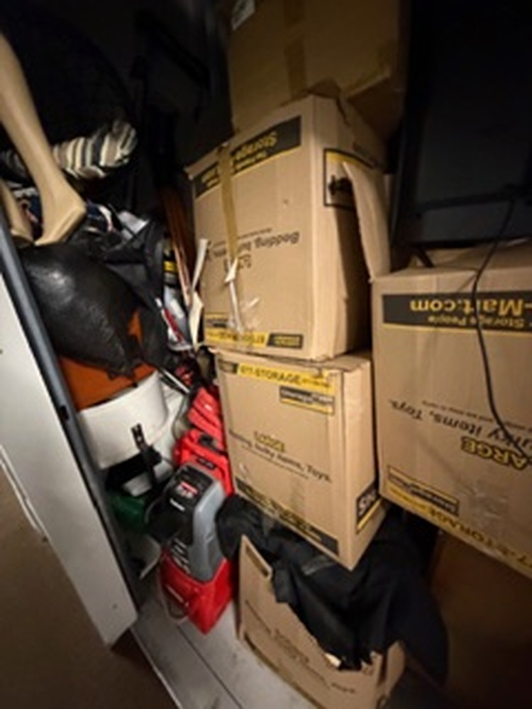 3001 - StorageMart Commissioners Rd W  auction IB-7397 140