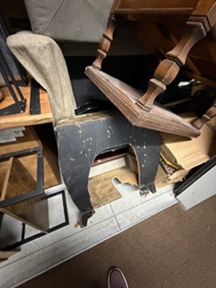 3001 - StorageMart Commissioners Rd W  auction IB-7397 150