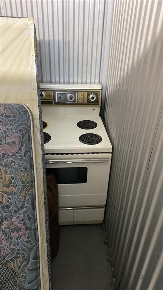 Montreal Mini-Storage - Dollard  auction IB-5268 10