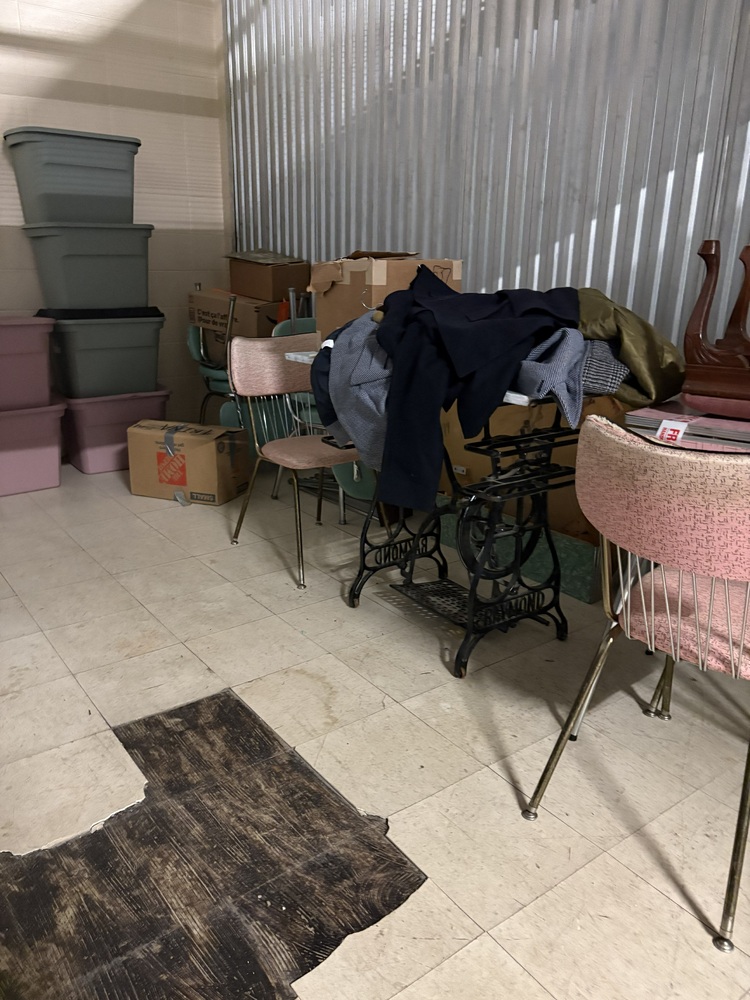 3311 - StorageMart 132 Ave NW & Fort Road  auction IB-5517 30