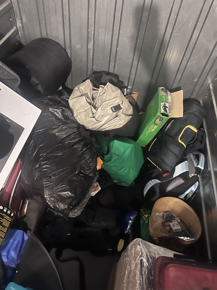 3106 - StorageMart St-Hubert  auction IB-5247 10