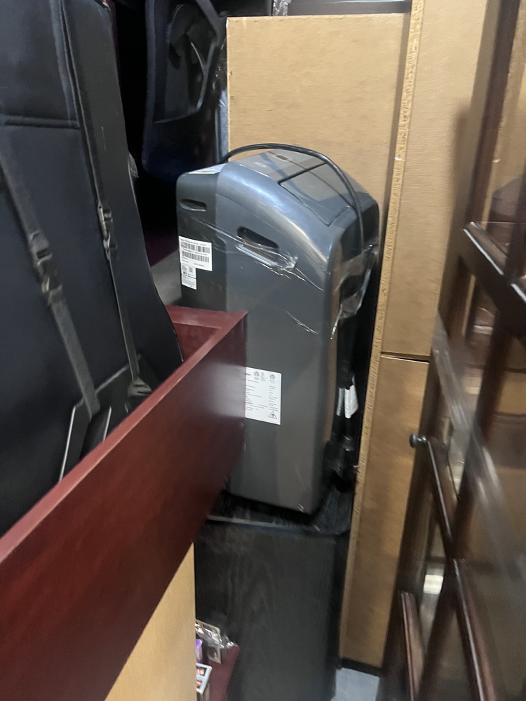 3106 - StorageMart St-Hubert  auction IB-8621 10