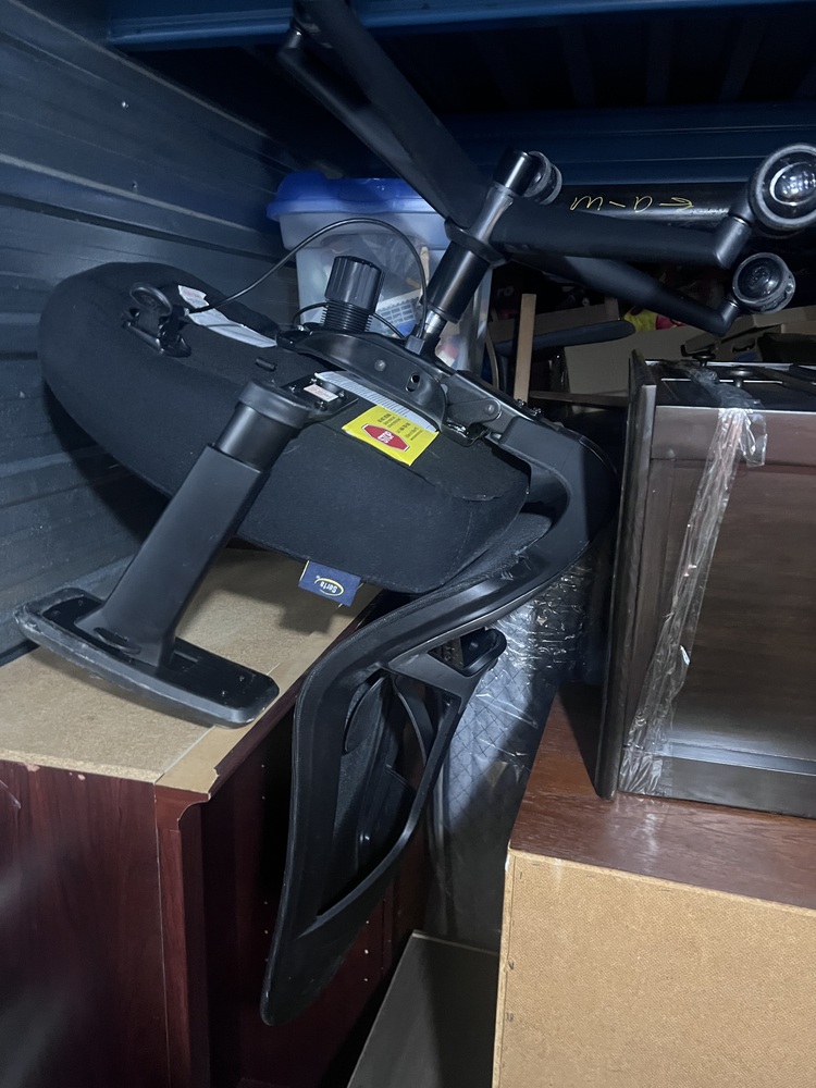 3106 - StorageMart St-Hubert  auction IB-8621 40