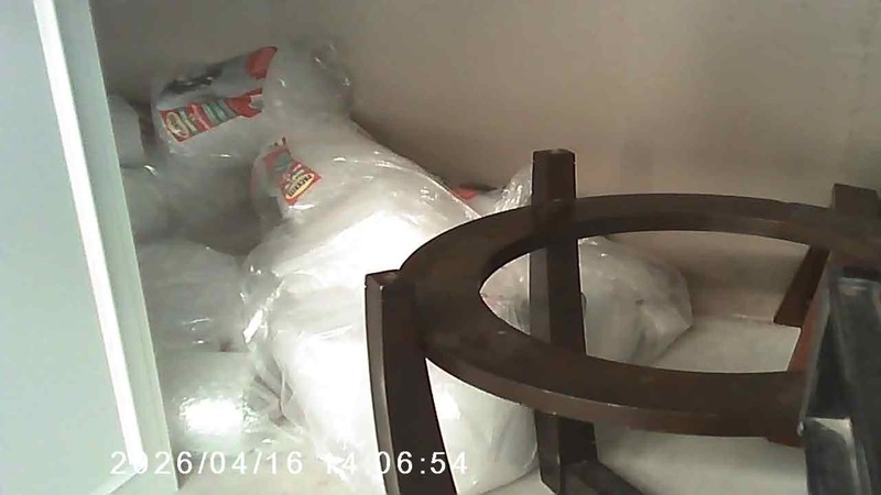 3002 -StorageMart  Wonderland Rd S  auction IB-8121 70