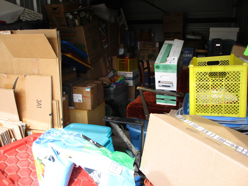 3201 -StorageMart  Hwy 11 & Clarence Ave S   auction IB-7680 10