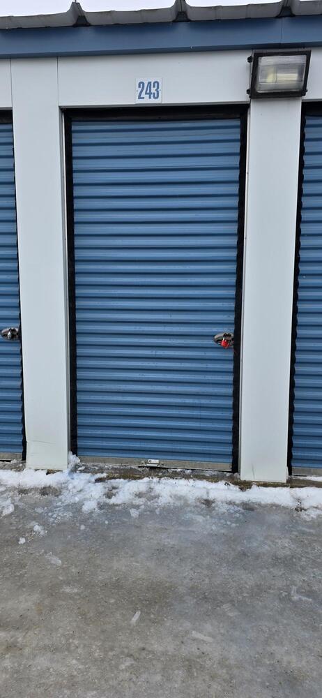 SmartStop Self Storage - 29 McKenzie Cres  auction IB-8598 40