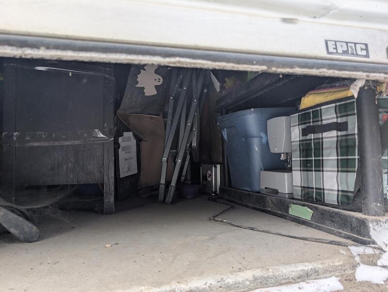 2552 - StorageMart Winterburn RD and 115 Ave  auction IB-1212