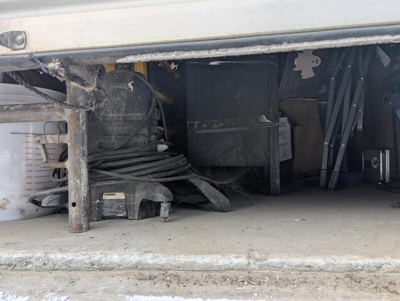 2552 - StorageMart Winterburn RD and 115 Ave  auction IB-1212 10