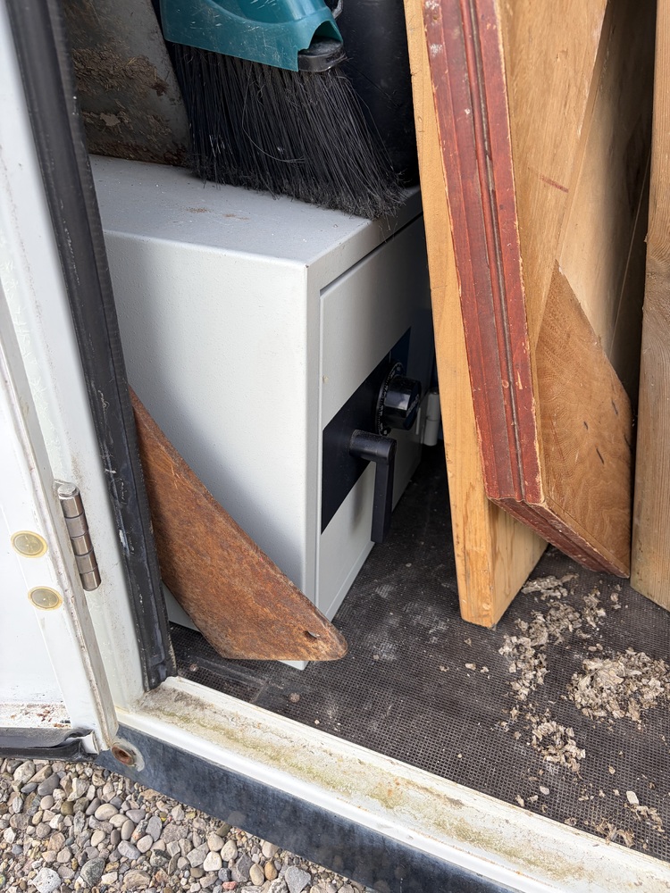 3004 - StorageMart St Thomas  auction IB-2638 60