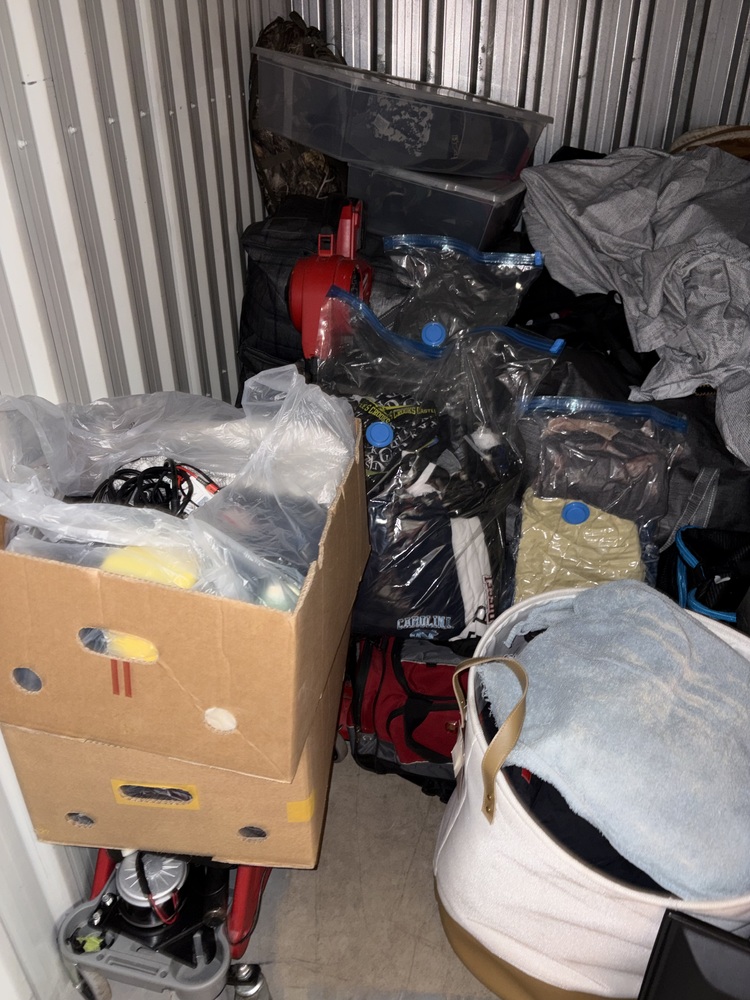 3004 - StorageMart St Thomas  auction IB-8510