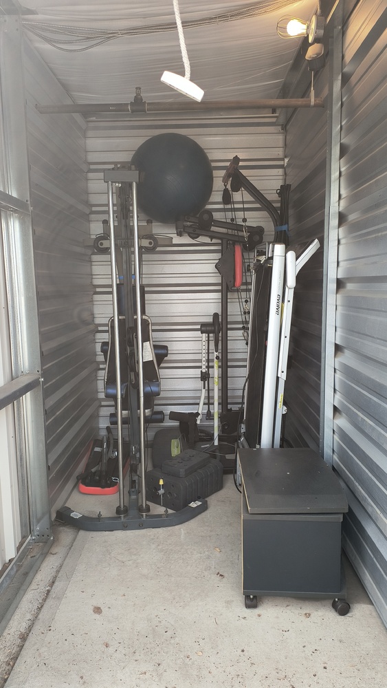 3303 -StorageMart  2nd Ave South  auction IB-4637 30