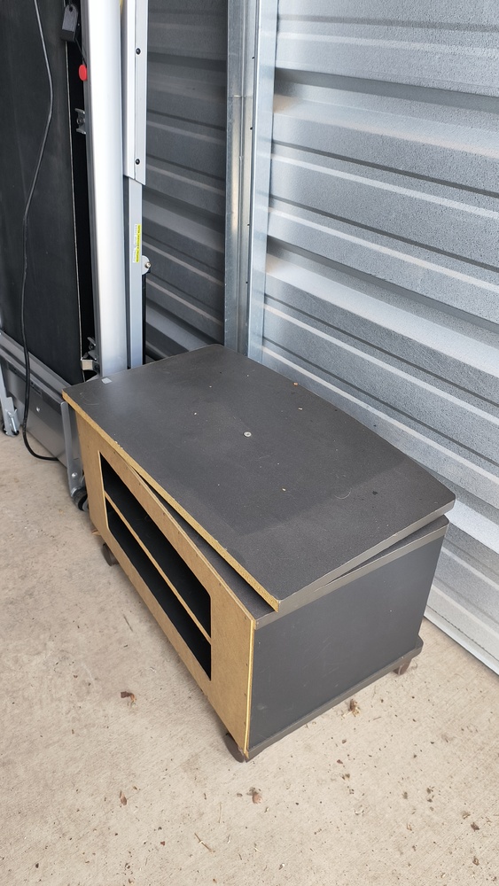 3303 -StorageMart  2nd Ave South  auction IB-4637 40