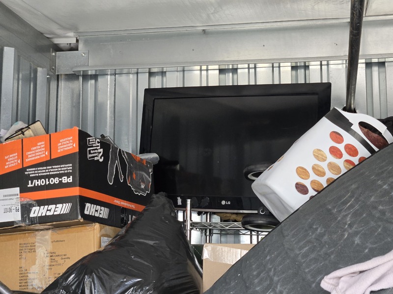 3304 - StorageMart 40th Street  auction IB-8933 20